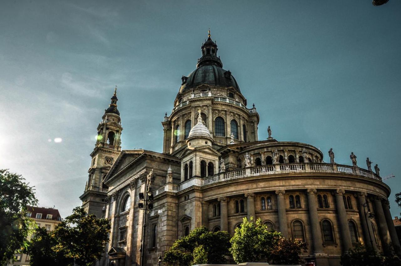 Cozy & Quiet Apartment Near Kiraly Street Free Parking, Ac, Perfect For 4 Guests! Budapest Bagian luar foto